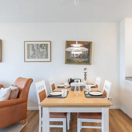 Ferienwohnung Ferhaaling Mit Direktem Seeblick Nordstrand Exterior photo